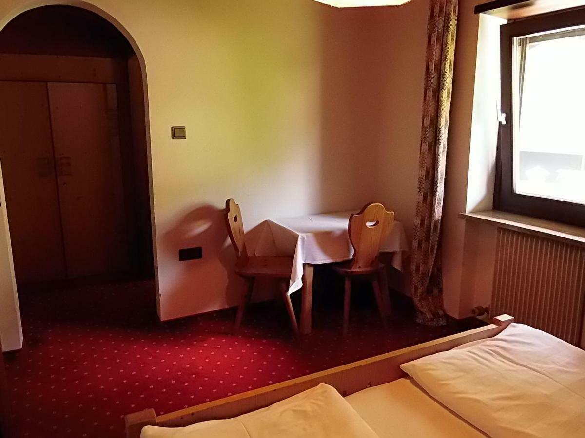 Garni Runggner Traubenhof Hotel Termeno Exterior photo