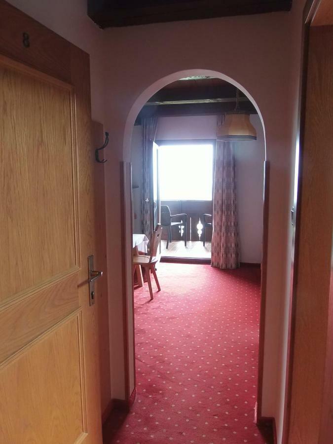 Garni Runggner Traubenhof Hotel Termeno Exterior photo