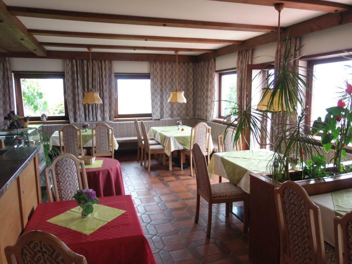 Garni Runggner Traubenhof Hotel Termeno Exterior photo